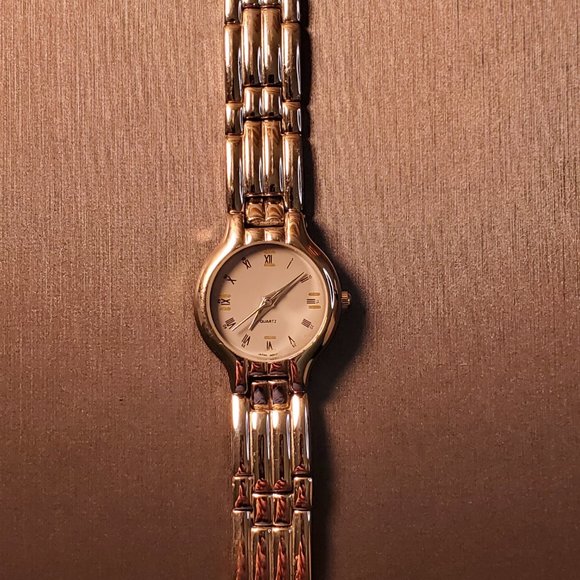 Vintage Ladies Watch Silver Link Band - 2nd Hand.  White face - Picture 3 of 4